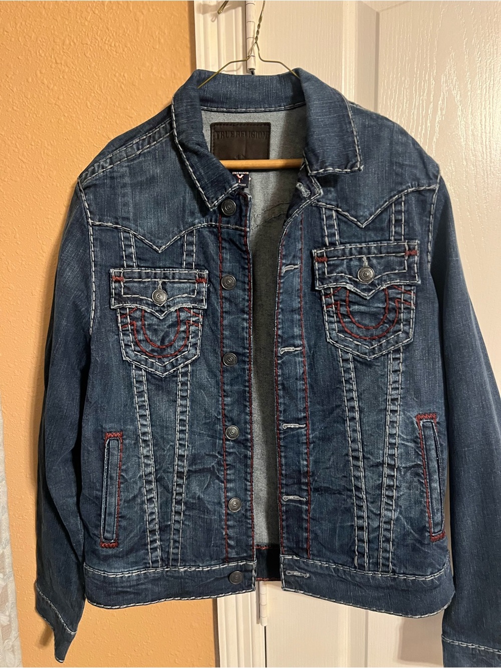 New True Religion jacket and jeans set sz large 38/32